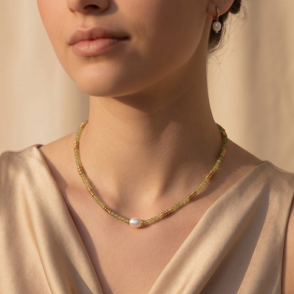Moss necklace