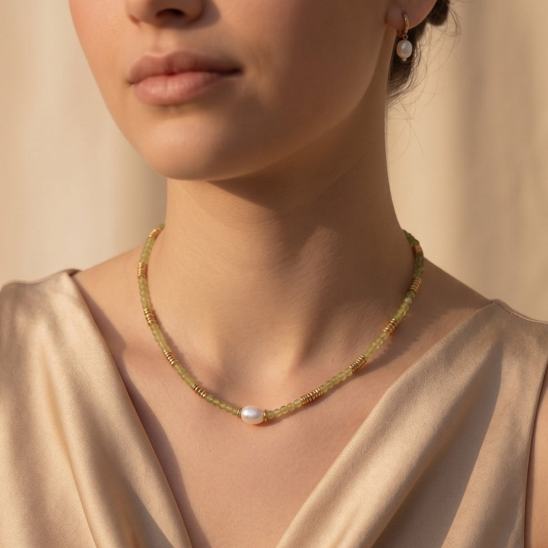 Moss necklace
