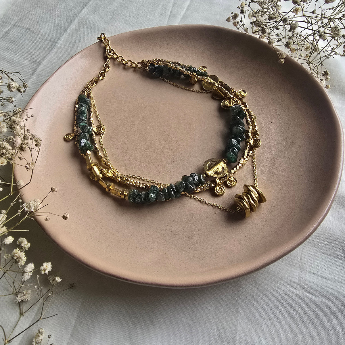 Green maize layered necklace