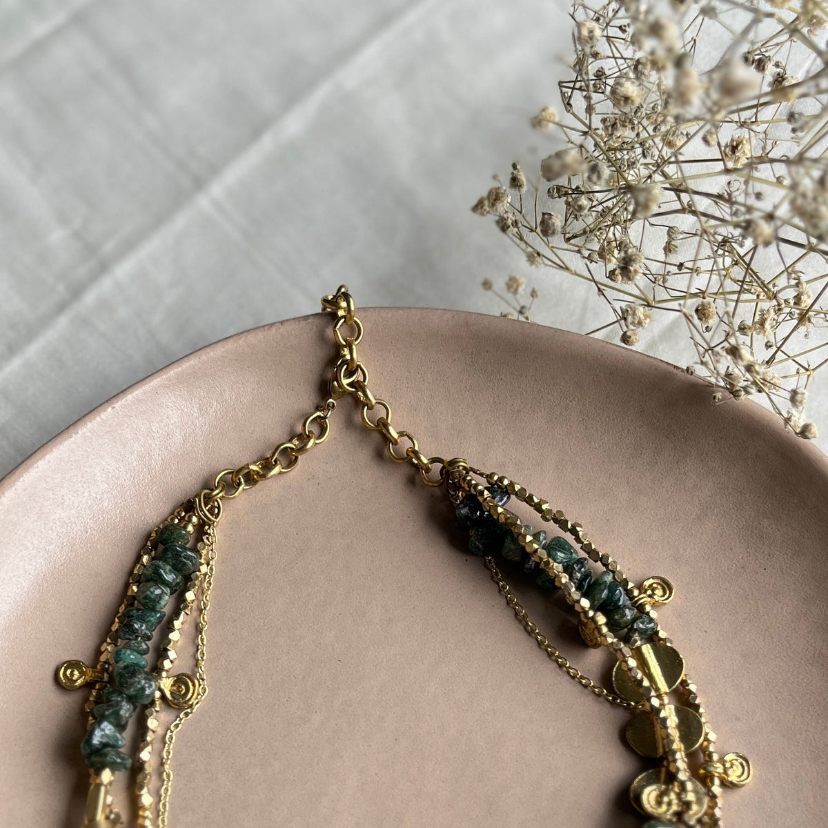Green maize layered necklace