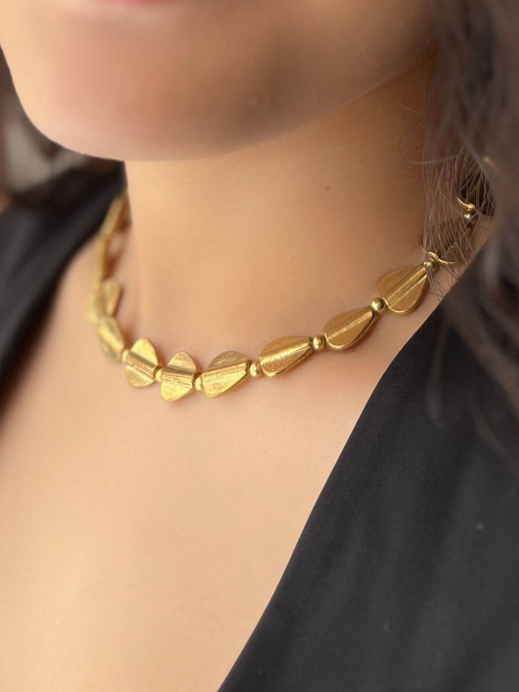 Folia Heart Choker