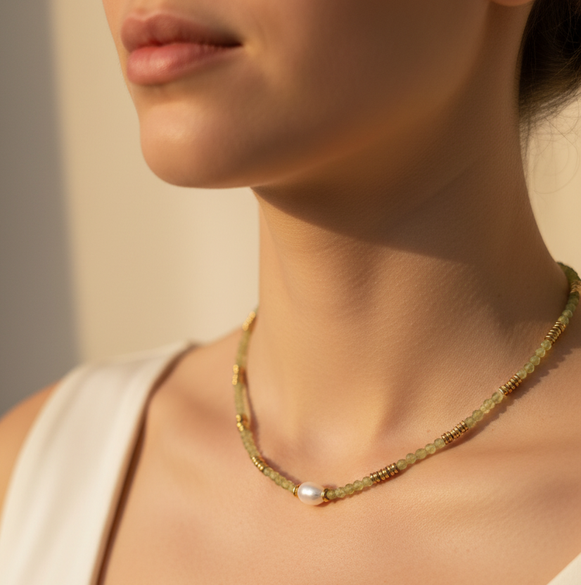 Moss necklace