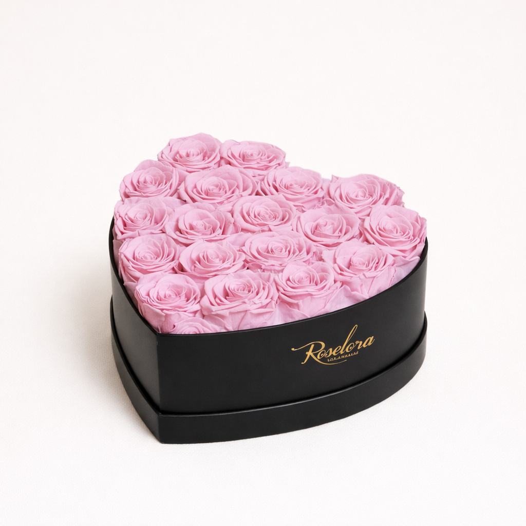 Small Heart · 18 Pink Roses