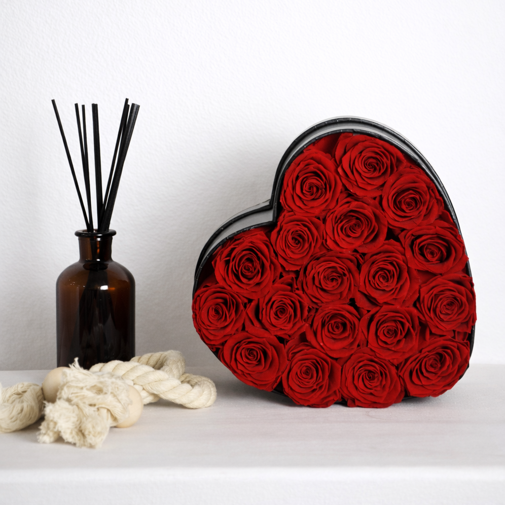 Small Heart · 18 Red Roses