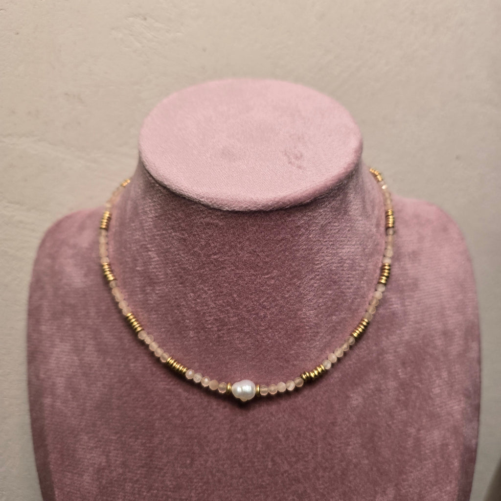 Rose necklace