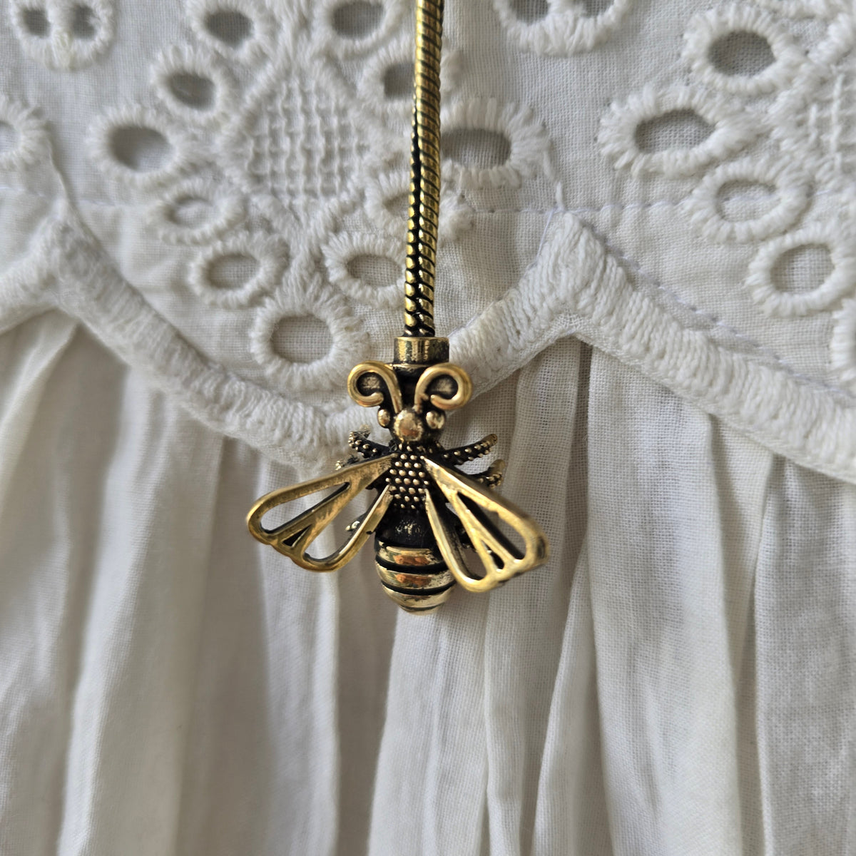 Bee Harmony Lariat Necklace