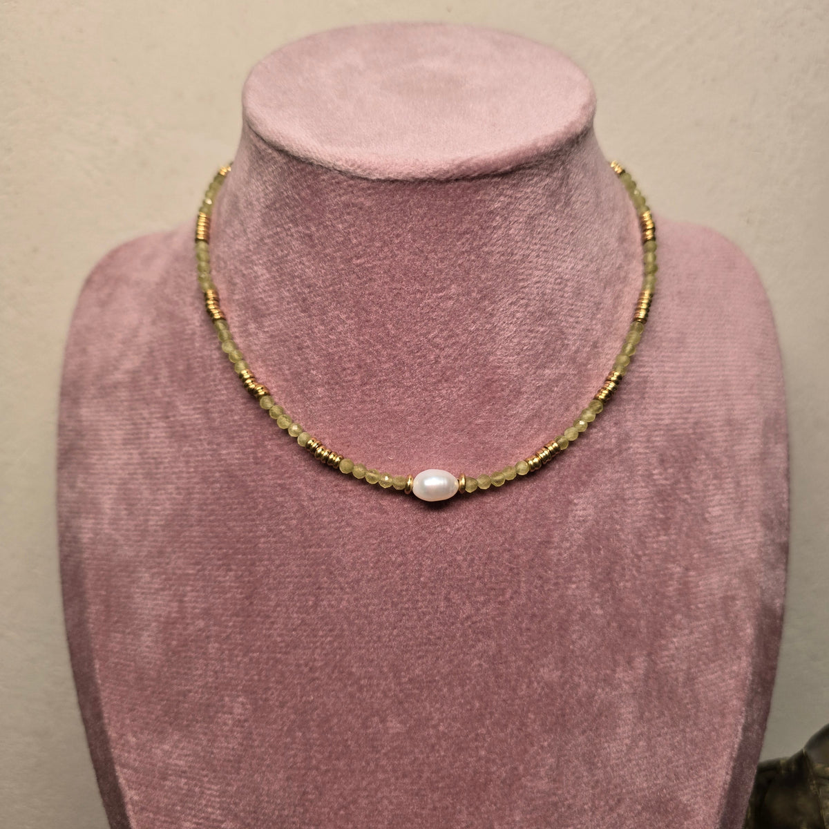 Moss necklace
